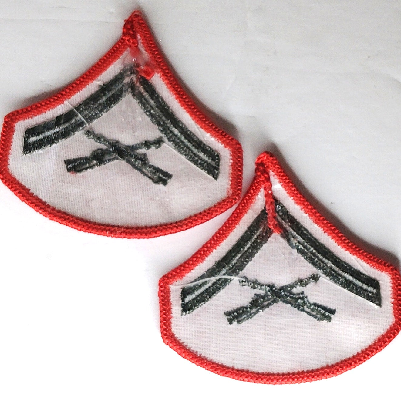 Vtg USMC Lance Corporal E‑3 Chevrons Green on Red 2‑7/8" × 2‑3/4" Chevrons Set