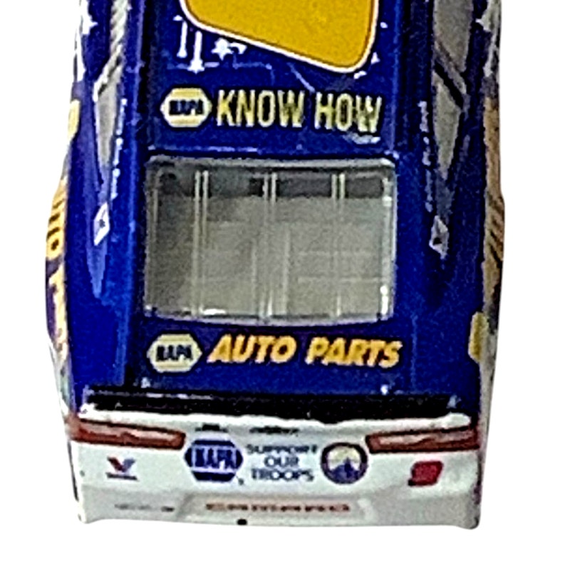 Chase Elliot #9 NAPA, Chevy Camaro, NASCAR 1:64 Die Cast Car, 2018 Lionel, NM