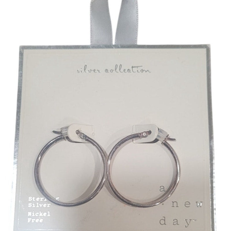 Women's Sterling Silver Hoop Earring with Click Top – Silver (30mm)