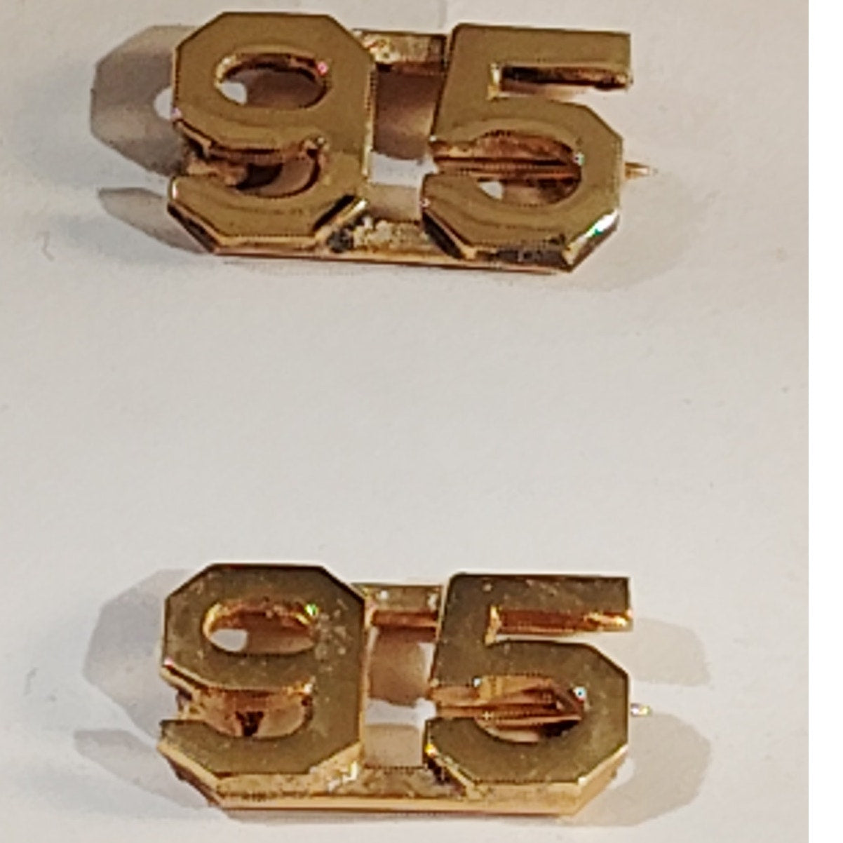 Early/Mid 1900s Brass C-Clasp "95" Collar Devices 3/8"H Hat / Lapel Pins Set