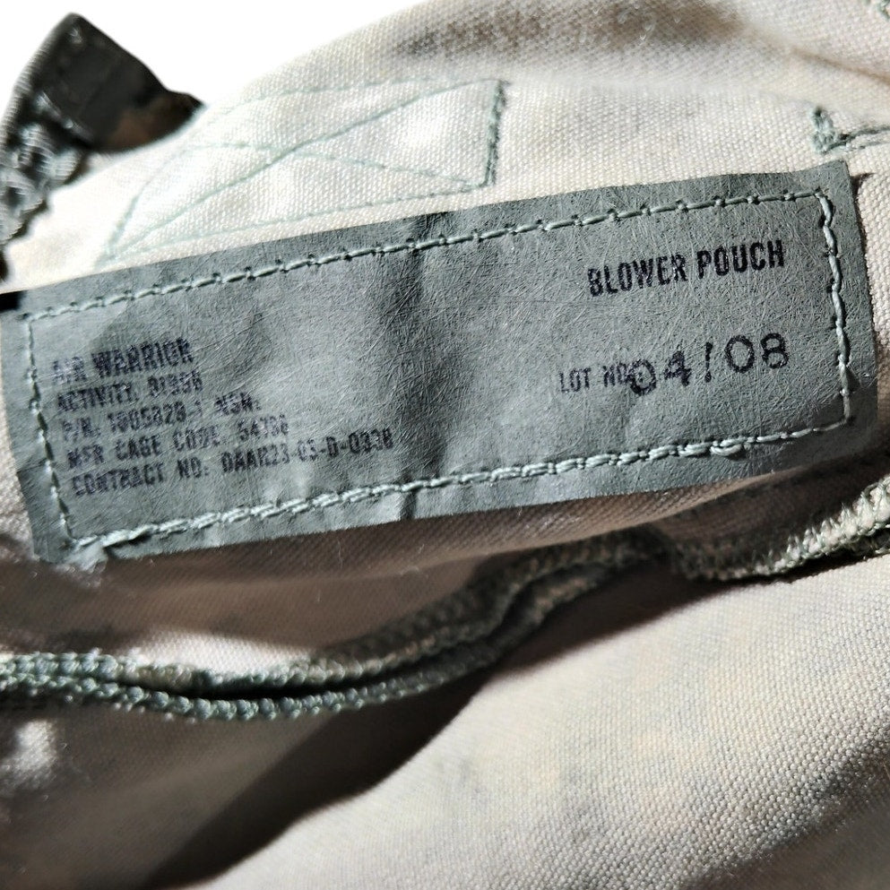 Air Warrior Blower Pouch, ACU Digital Camo, P/N 1005829-1, Unused Issued Item, NSN: 8415-01-514-1075