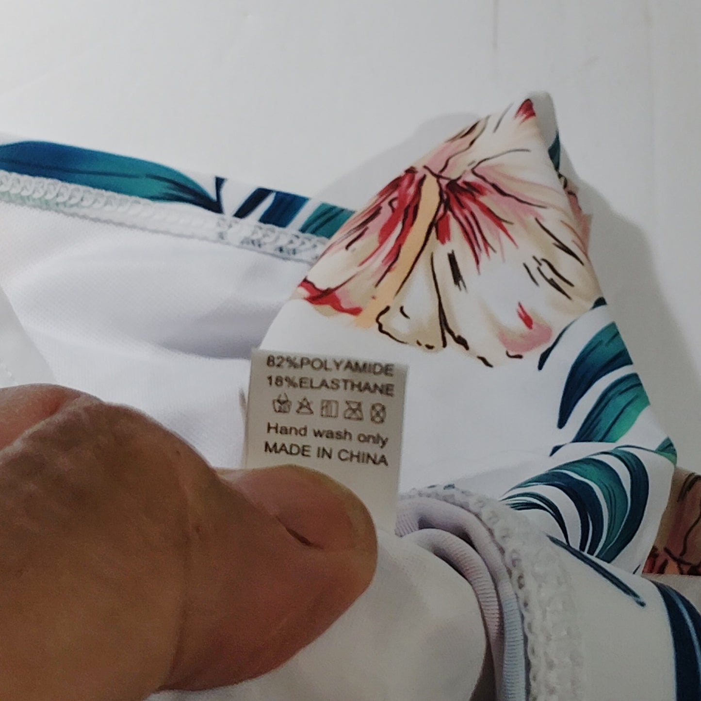 Women’s Tropical Floral Pull‑On Swim Shorts – White Multi – XXL (12) – NWOT