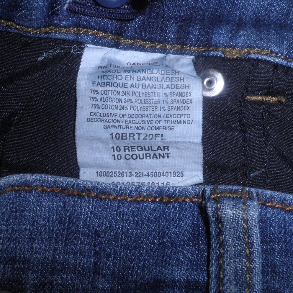Wrangler Boy's Retro Distressed Relaxed Fit Bootcut Denim Blue Jeans, Size 10R