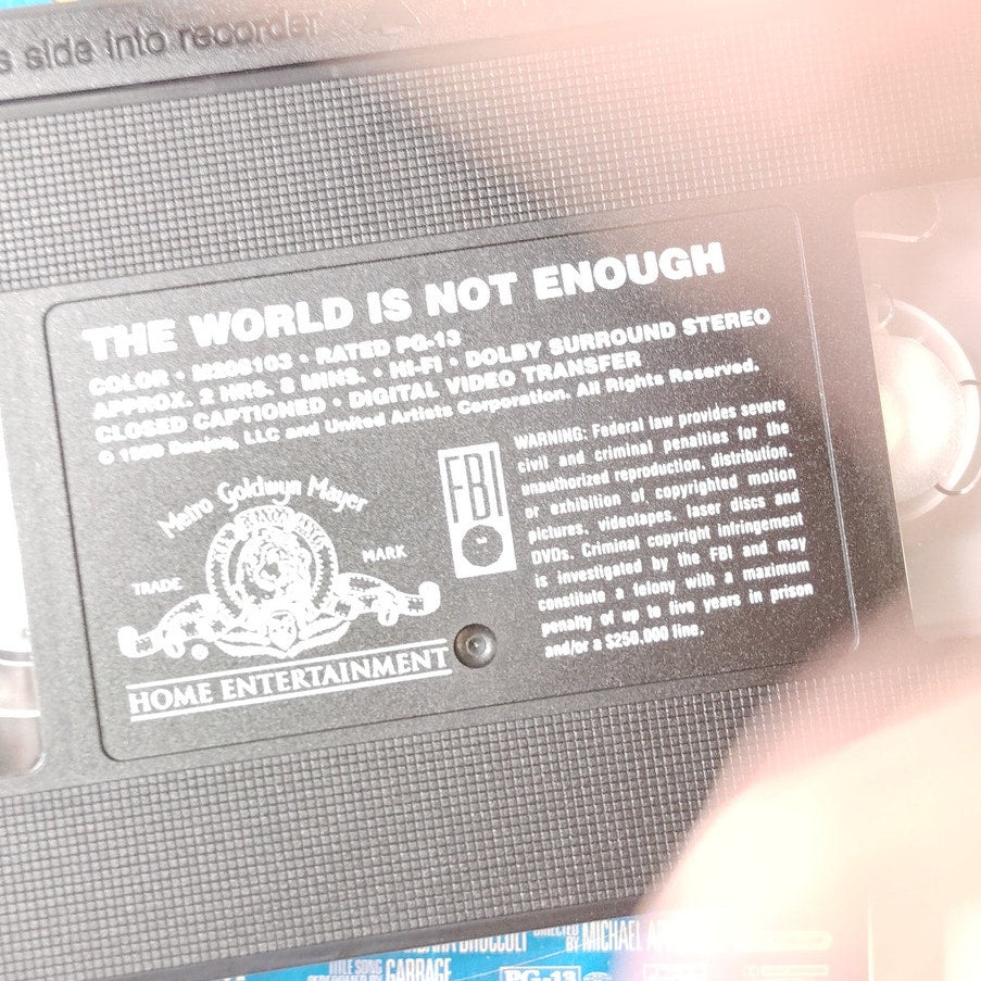 The World Is Not Enough VHS 1999 Pierce Brosnan James Bond Action