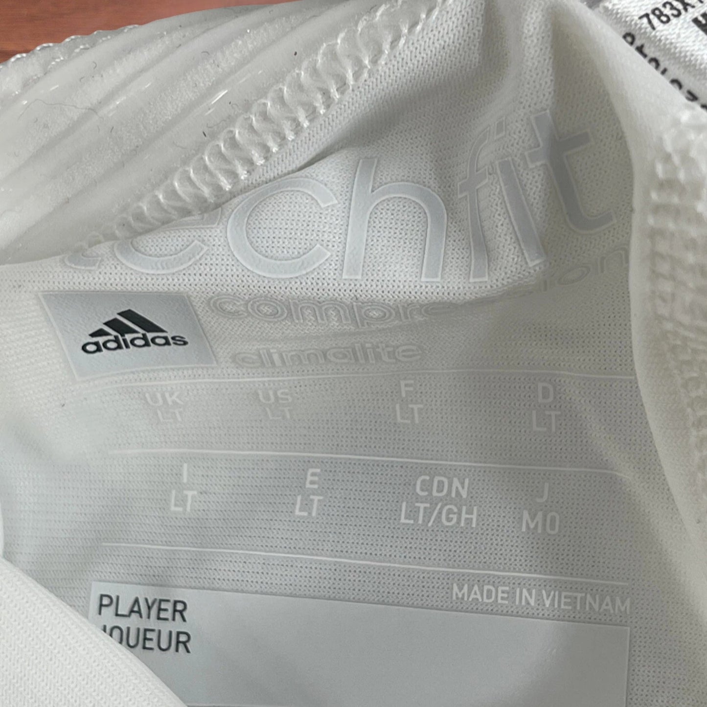 Adidas Techfit Padded Compression Arm/Elbow Sleeve – White – LT