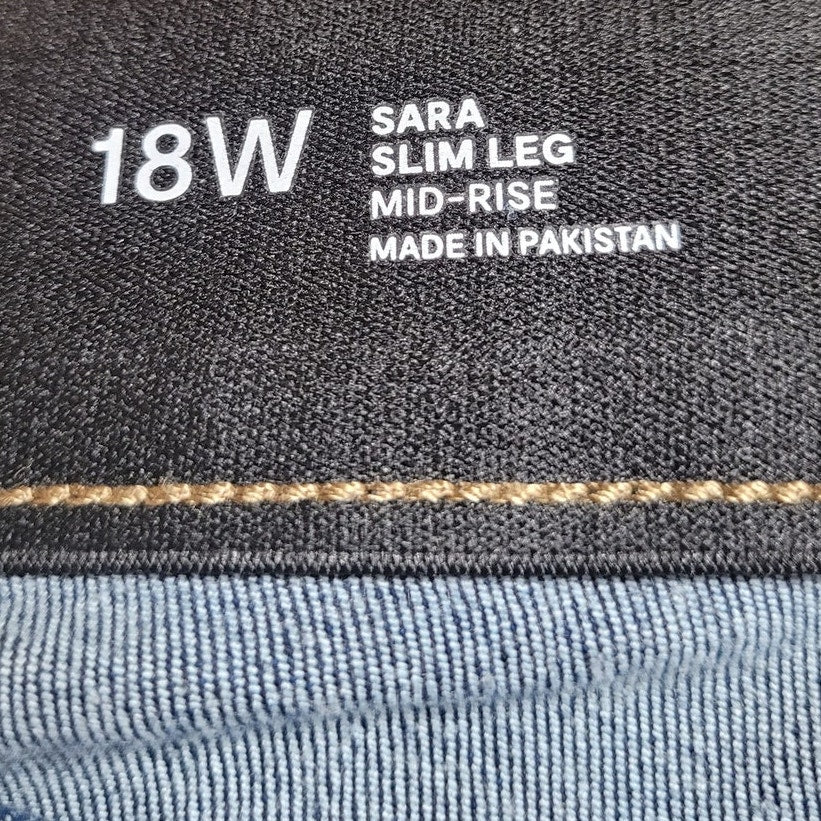 Liz Claiborne Plus Women's Sara Mid Rise Slim Fit, Slim Leg Jean, Blue, 18W