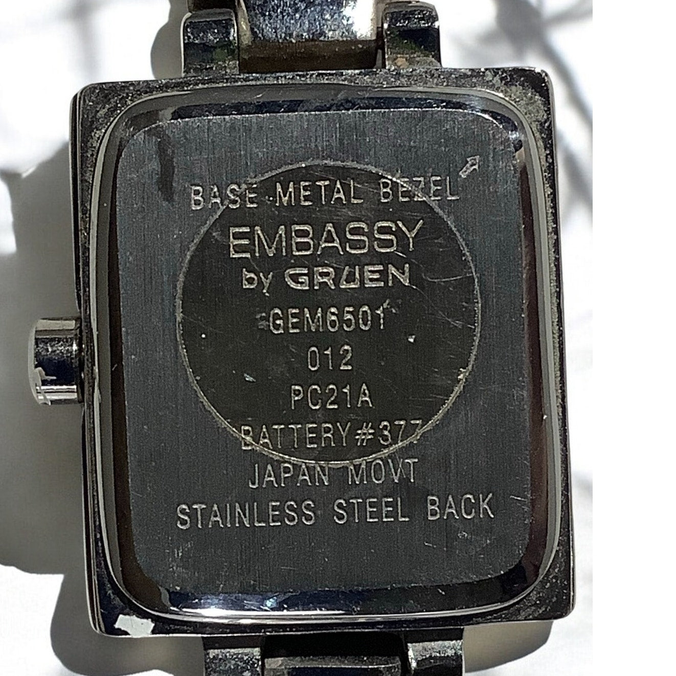 Vintage Embassy By Gruen Quartz Ladies Dress Watch 3/4"x7/8", Non-Operable