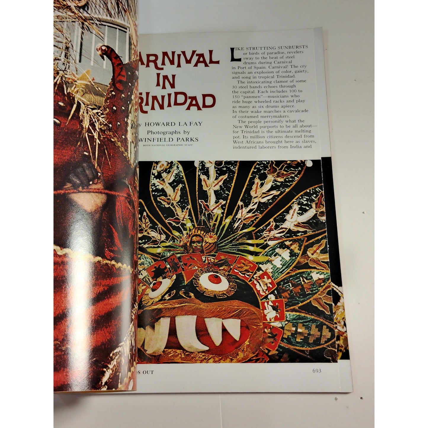 National Geographic Magazine – November 1971, Antarctica, Snow Leopards, Uganda