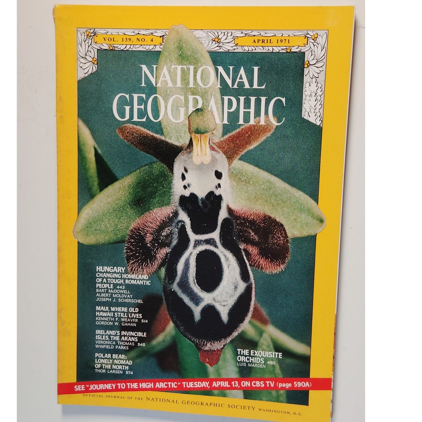 National Geographic Magazine – April 1971, Hungary, Polar Bears, Maui