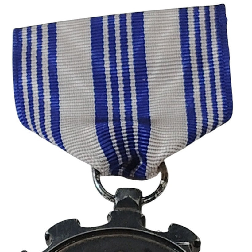 Air Force Medal (For Meritorious Achievement) Pinback, 1-3/8"D x 3"H Overall