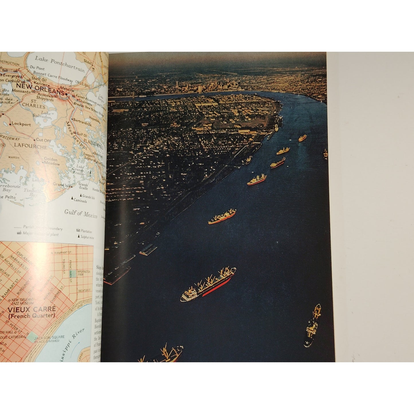 National Geographic Magazine – February 1971, Eskimos, Titicaca, Victoria