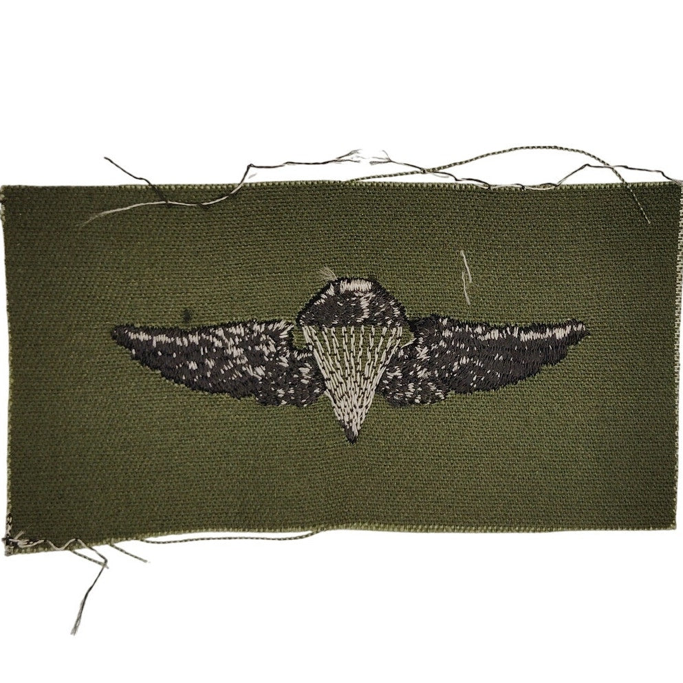 Vintage US Army Parachutist Rigger Patch Subdued 4" × 2" ODG Sew‑On NOS