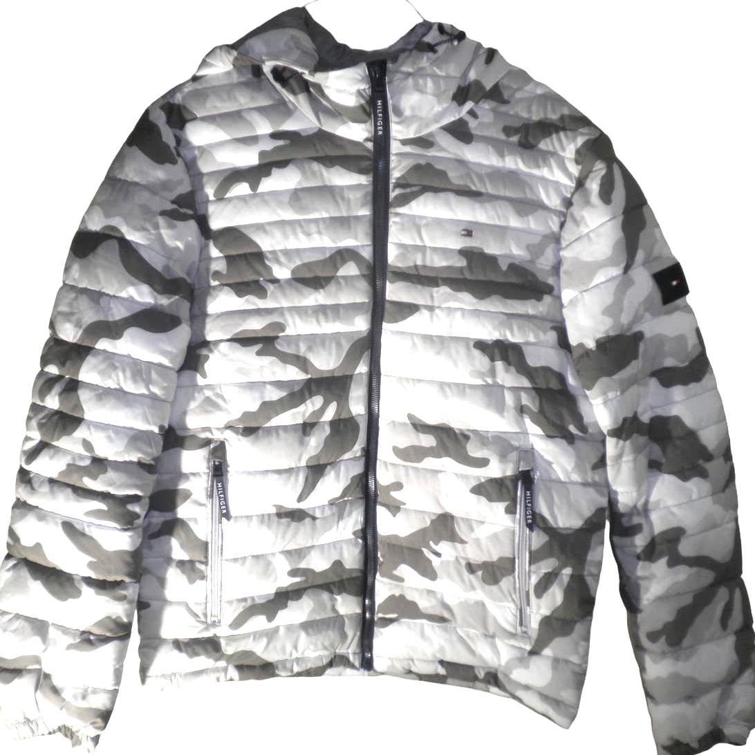 Tommy Hilfiger Men's Stretch Poly Hooded Packable Puffer Jacket, SM, White Camo