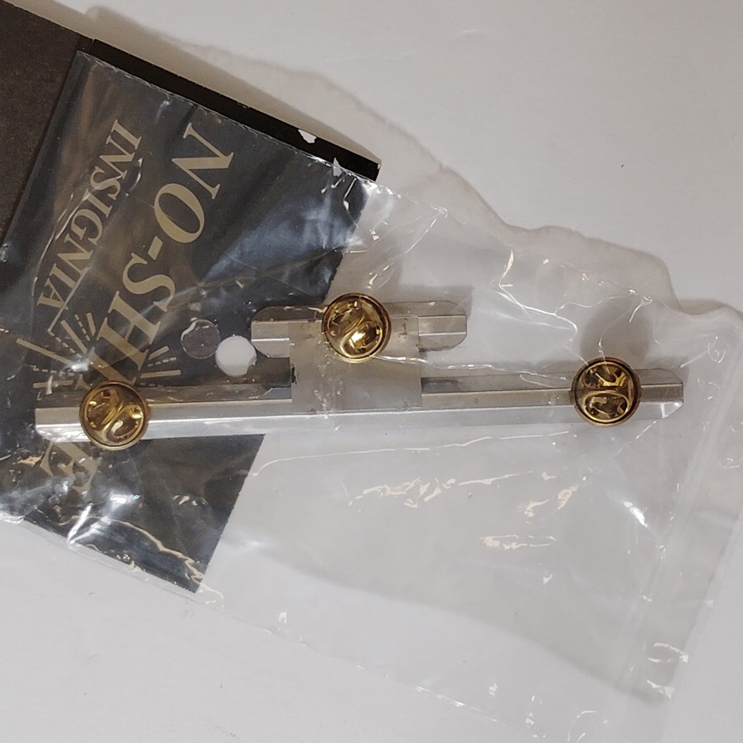 Mounting Rack Bar for 4 Ribbons (3/1 Centered w/ 1/8" Gap) – No-Shine Insignia