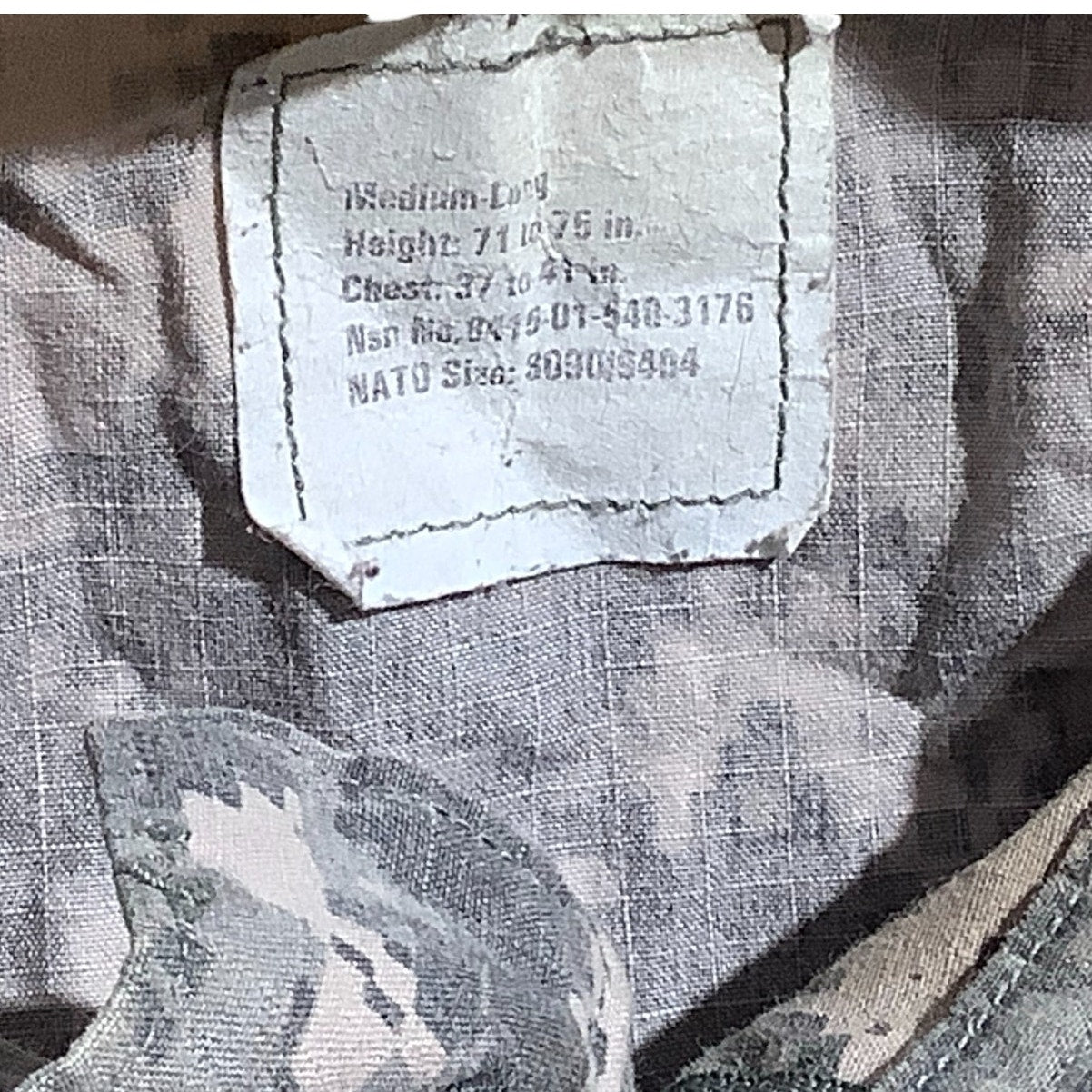 UNIVERSAL COAT, ARMY COMBAT UNIFORM, FLAME RESISTANT, EUC, SIZE: MEDIUM/LONG