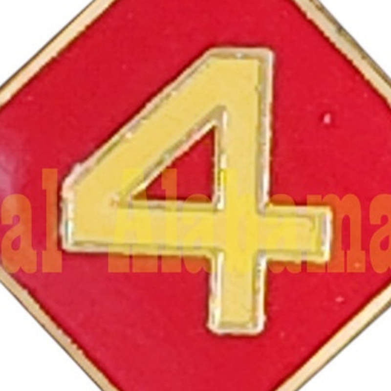 USMC 4th Marine Division Hat, Lapel, Vest, Brooch Novelty Collectors Pin 1" x 1"