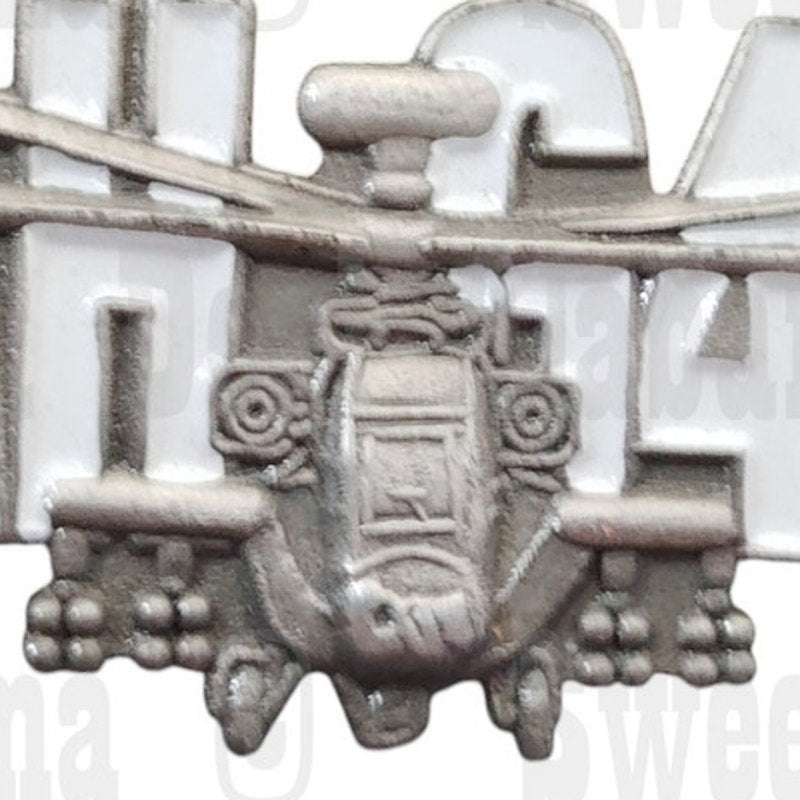 Apache Longbow AH-64D Helicopter Collector Hat, Lapel Brooch Pin 1-1/4"W x 3/4"H
