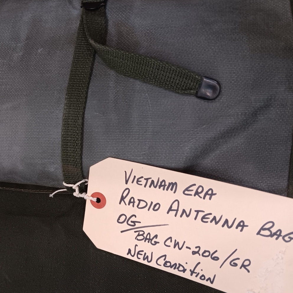 U.S. Army - Bag CW-206/GR- Radio Antenna Canvas Carry Bag 50/60's Era, EXC+