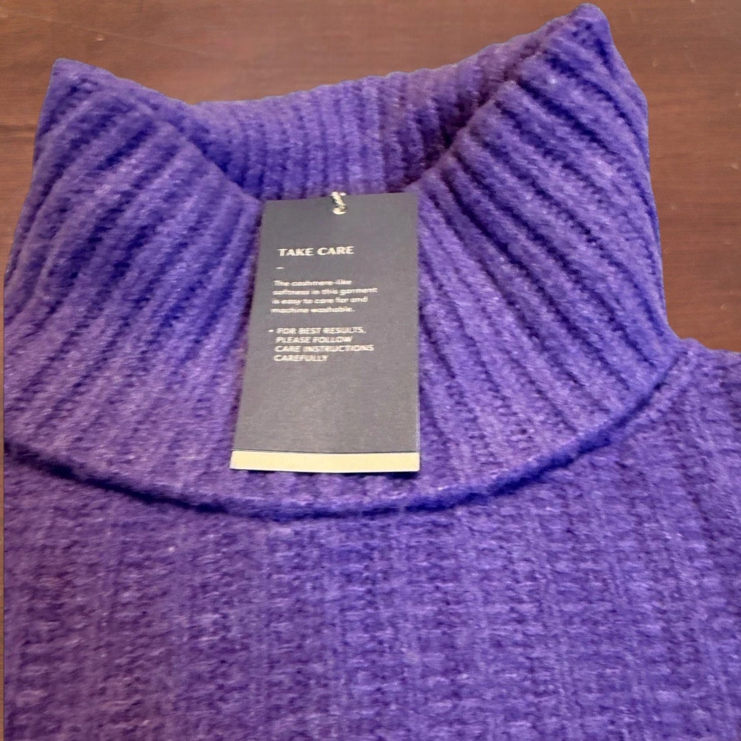 Universal Thread Women’s M Purple Mock Turtleneck Cashmere‑Like Pullover Sweater
