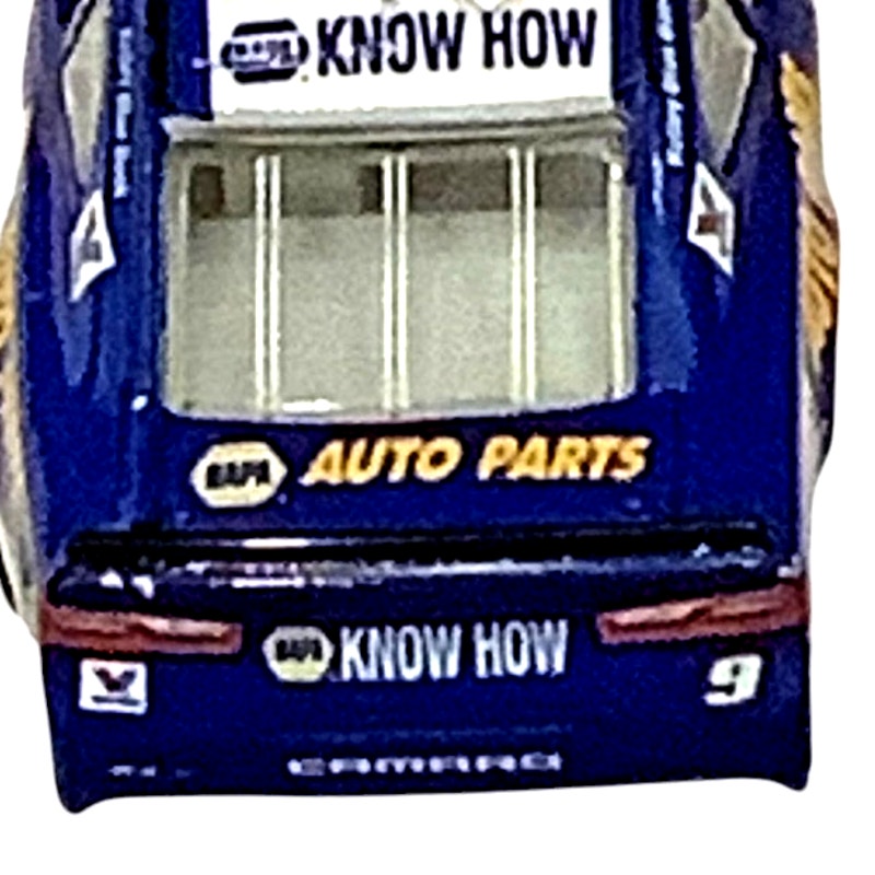 Chase Elliot #9 NAPA Chevy Camaro, NASCAR 1:64 Die Cast Car, 2019 Lionel, NM