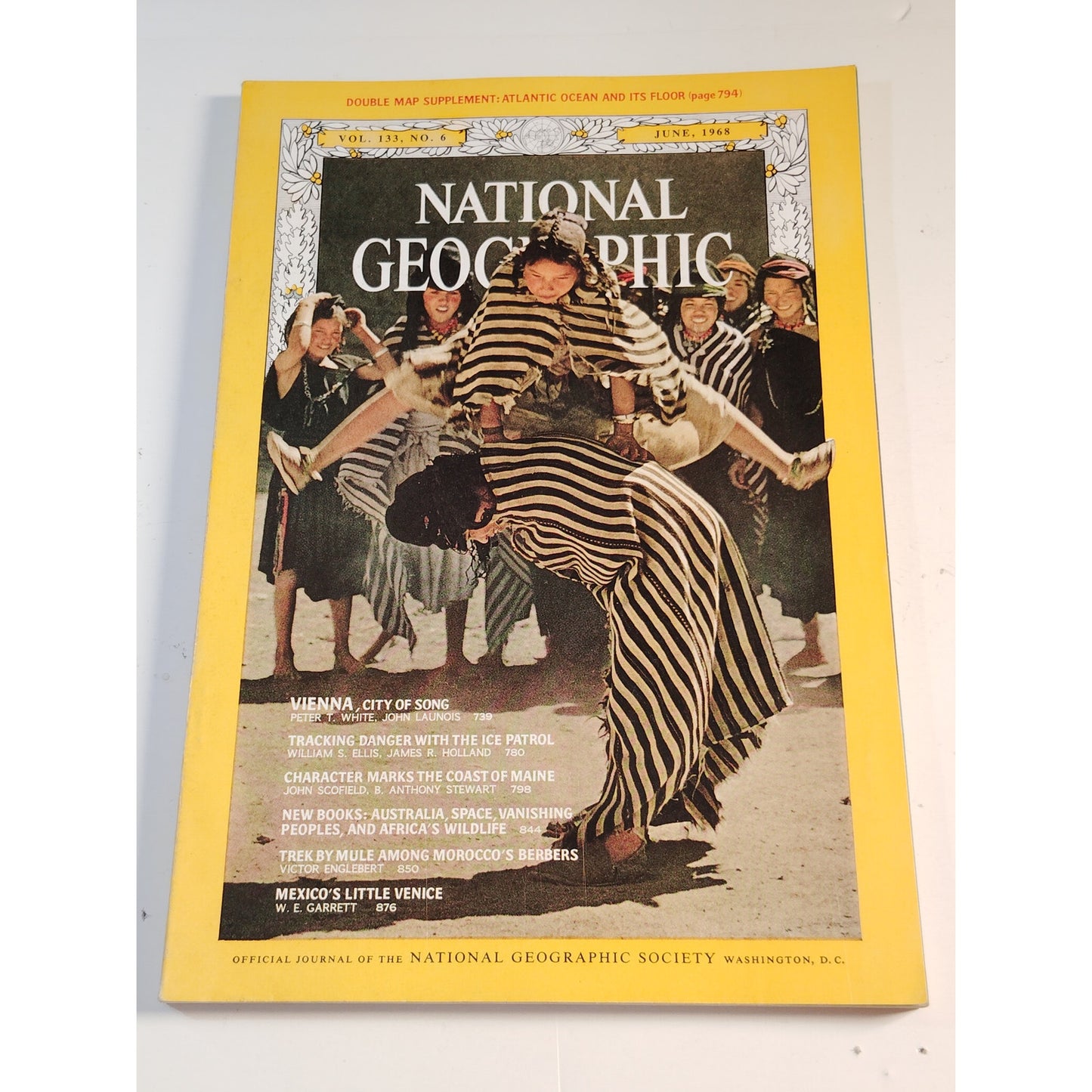 National Geographic Magazine – June 1968, Morocco, Mexico, Maine, Vienna
