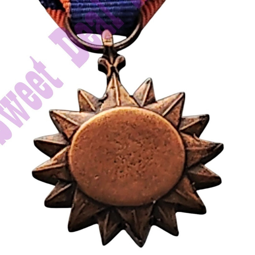 Air Medal Mini Medal (3/4"D) Ribbon (3/4"W) Overall (2-1/4"H)