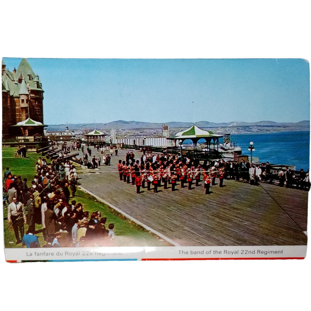 Fold-Out 12 Views, La Citadelle, Quebec, Canada, 4" x 6" Vintage Postcard 1980's