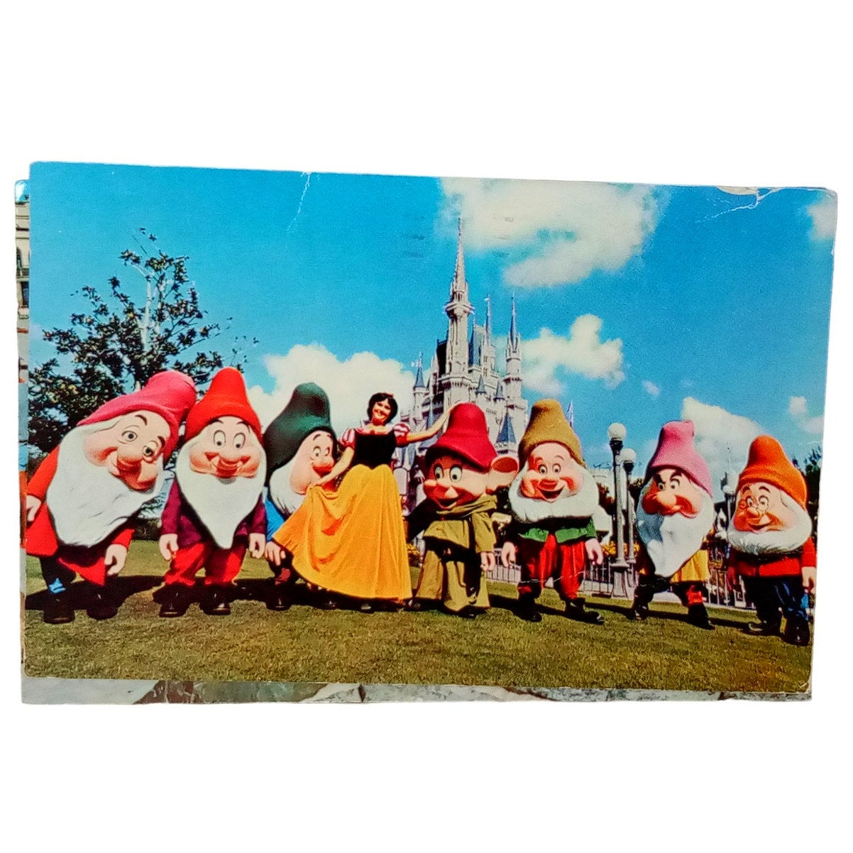 Snow White and the Seven Dwarf's Disney World 1978, 3.5 x 5.5 Vintage Postcard