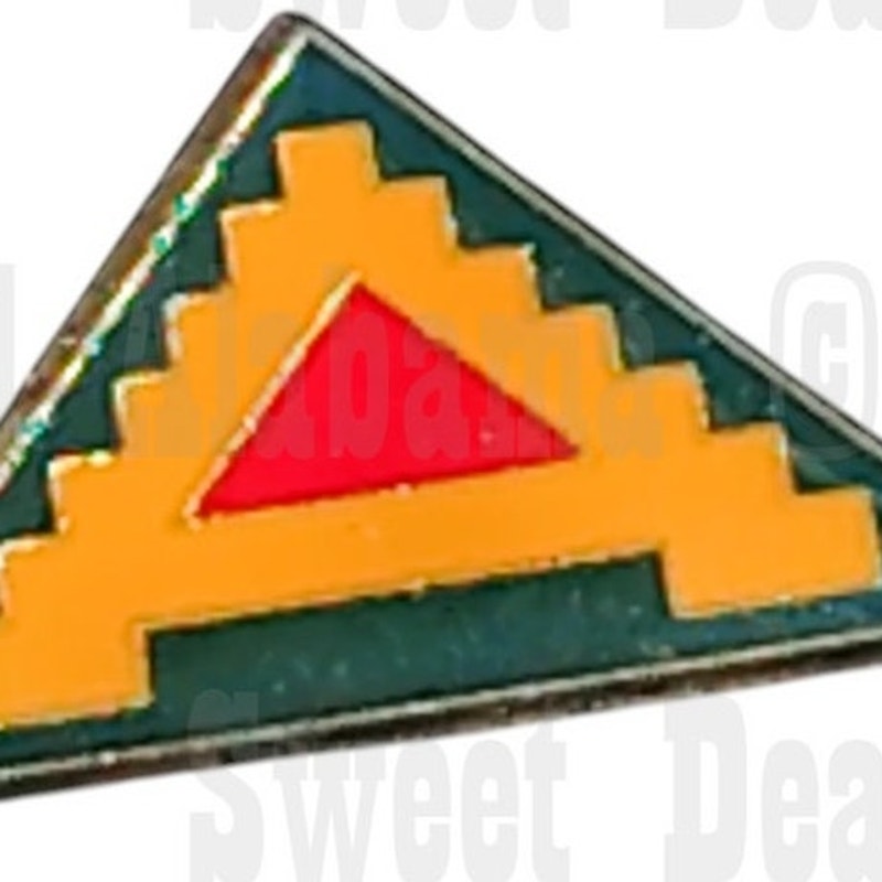 7th Army Hat, Lapel, or Vest Novelty Collectors Pin 5/8"H x 1-1/4"W
