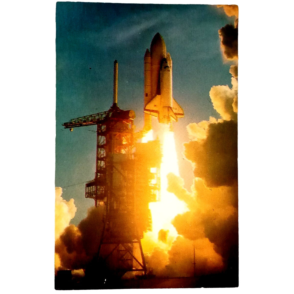 Space Shuttle Columbia at Kennedy Space Center, 3-1/2 x 5-3/8 Vintage Postcard