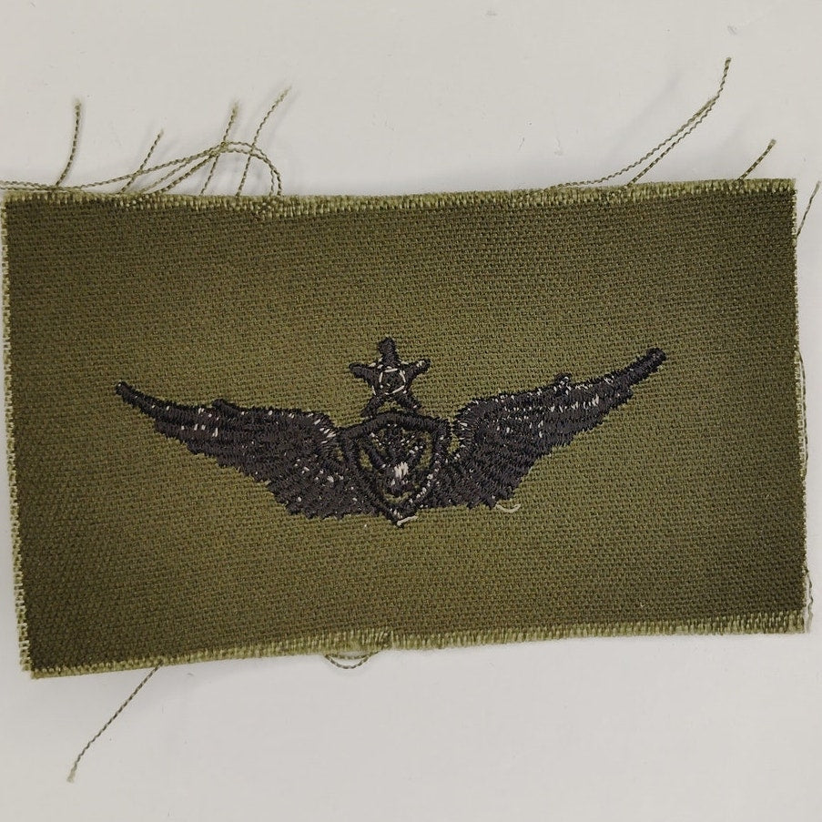 US Army Senior Aviator Subdued OD Green Badge Patch 3‑1/2" × 2" Sew‑On