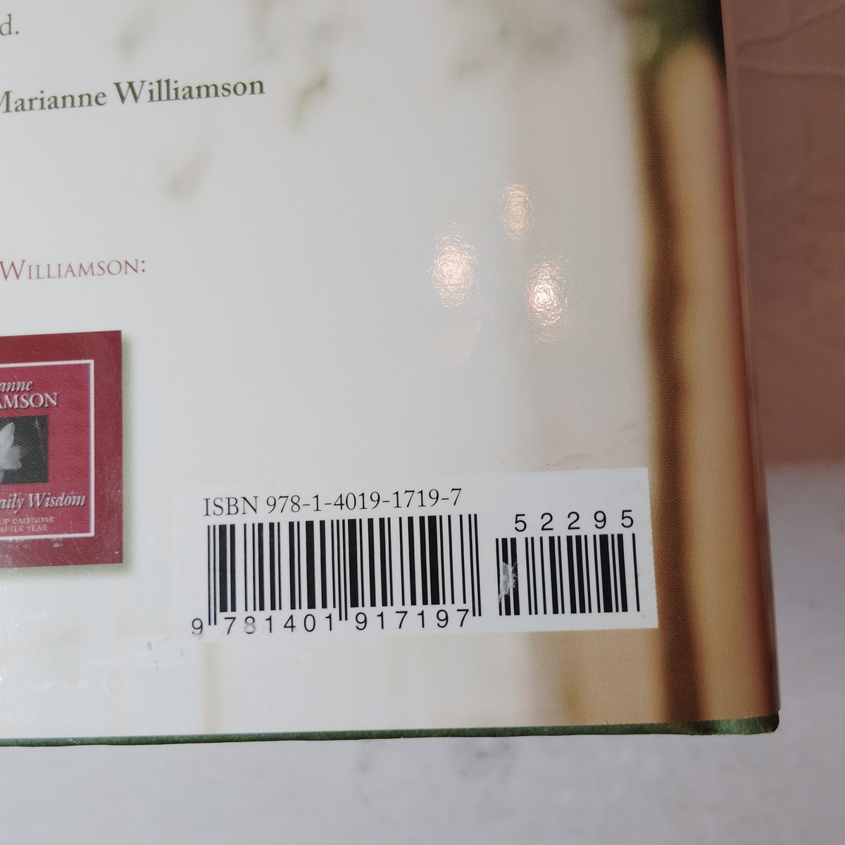 Marianne Williamson The Age of Miracles: Embracing New Midlife , HC 1st Edition