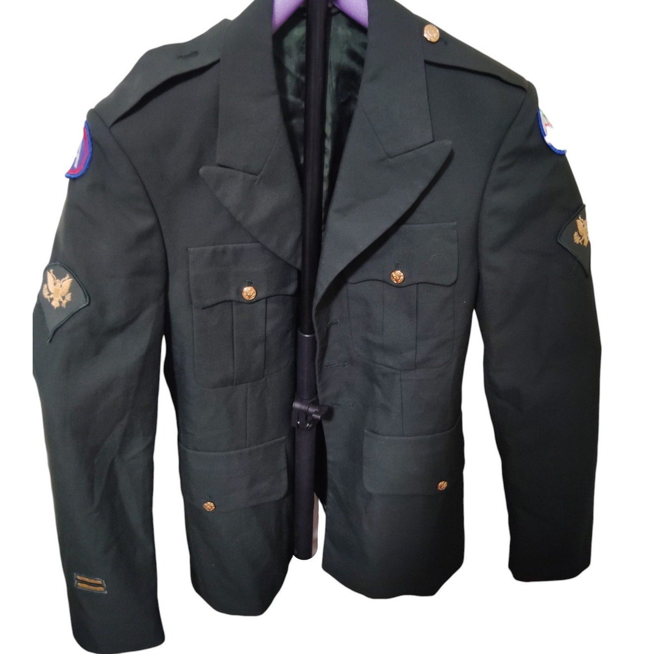 Men’s Army Green Class A Coat, 37S, Poly/Wool, w/ Unit & Qualification Patches