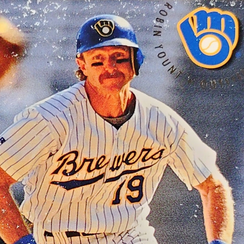 Robin Yount, Milwaukee Brewers, #197, 1994 Fleer Baseball Collector's Card