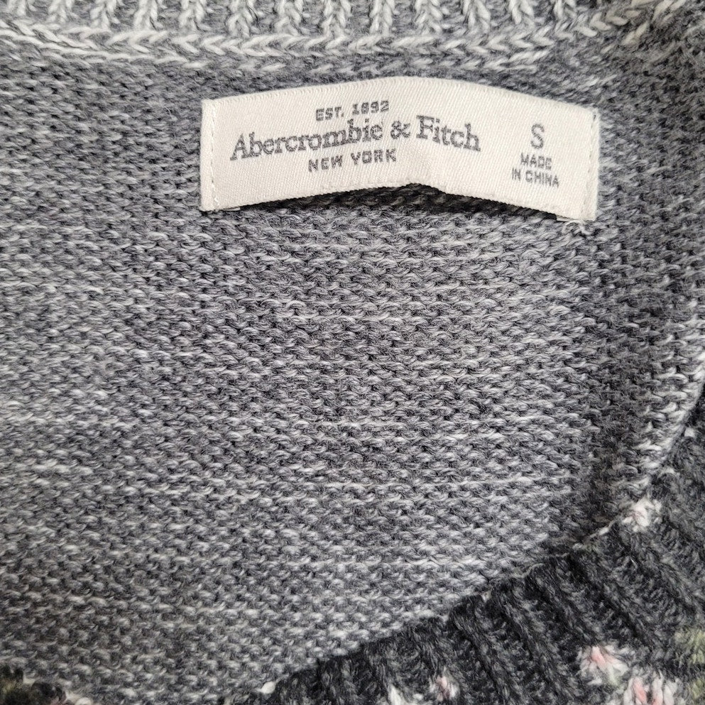 Gray Abercrombie & Fitch Cropped L/S Sweater With Floral Pattern, Size Small