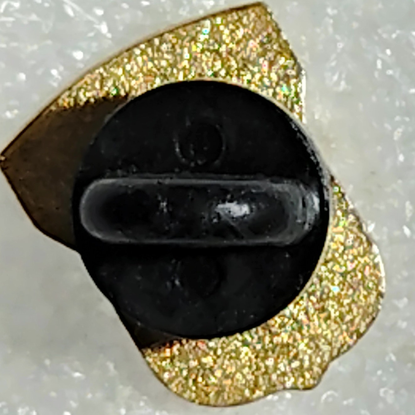101st Airborne “Screaming Eagles” Hat Lapel Brooch Pin, Enamel, 5/8"H × 1/2"W