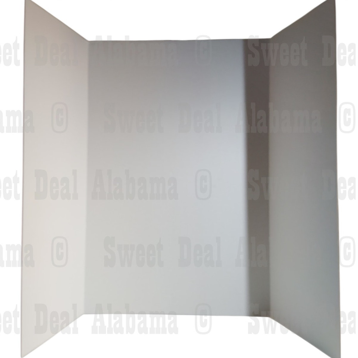 Pacon 37634 Presentation Boards – 48"x36", White, Corrugated Tri-Fold, 4/Carton