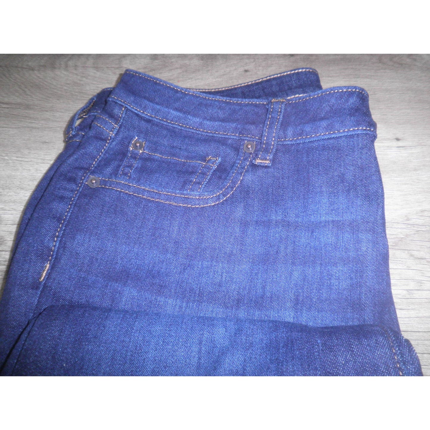 Amazon Essentials Women's Denim Slim Straight Blue Jeans, Dark Wash, 12 Long