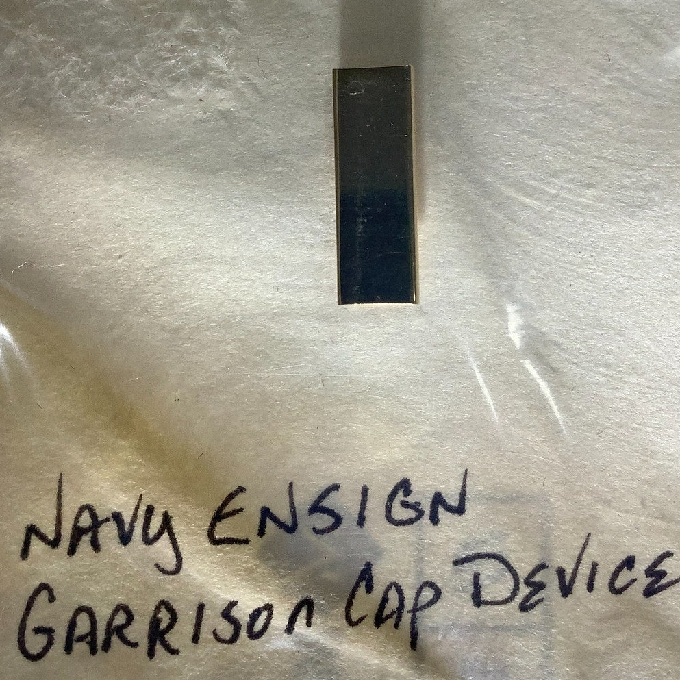 US NAVY O-2 LTJG Rank Officer Garrison Cap Badge Device - Vintage Military Pin