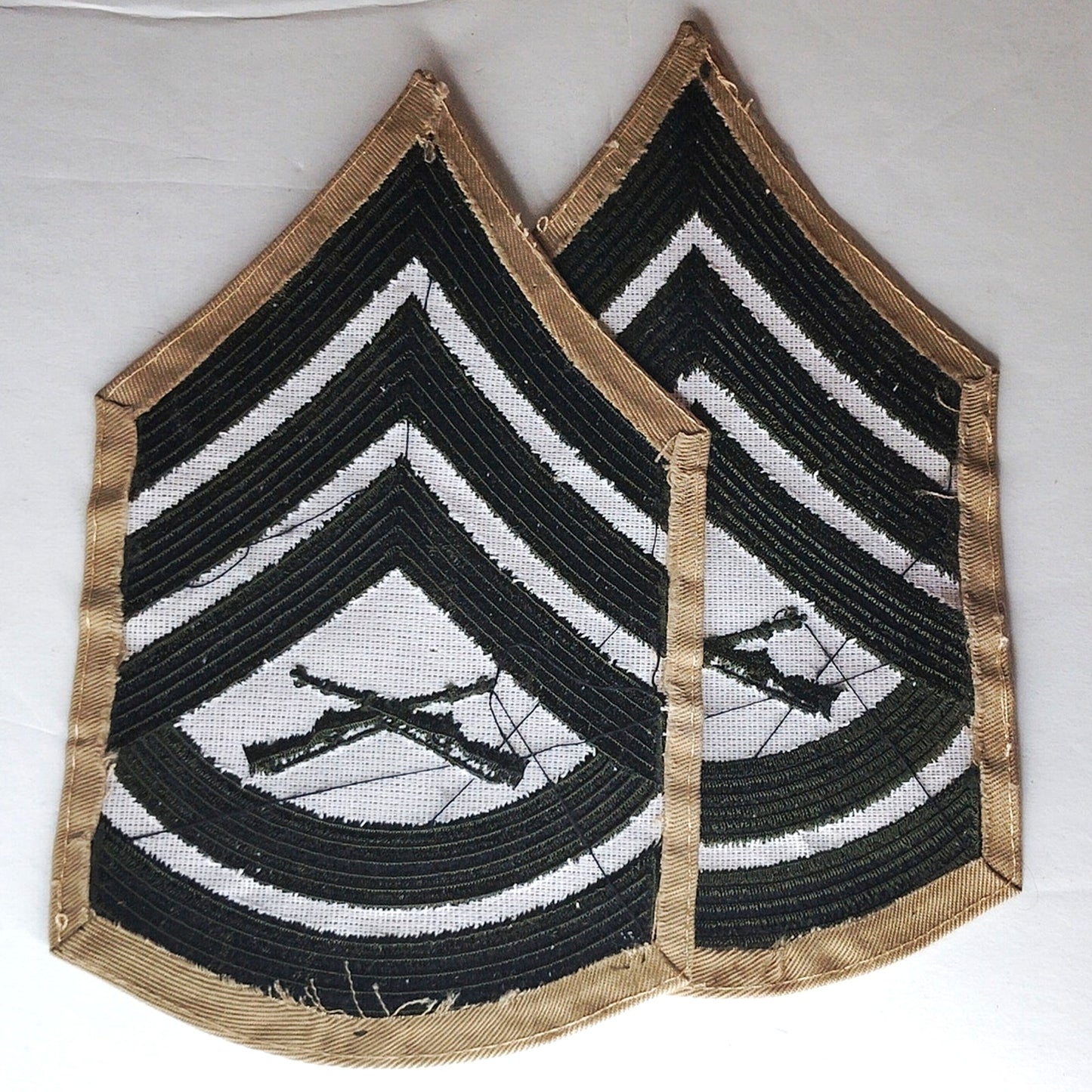 USMC Female Gunnery Sergeant GySgt E-7 Rank Patch Pair Green Khaki Sew-On 4x2.75