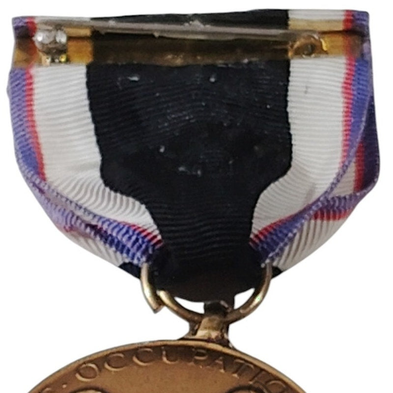 WWI Army of Occupation of Germany Medal Pinback, 1-1/4"D x 3"H Overall