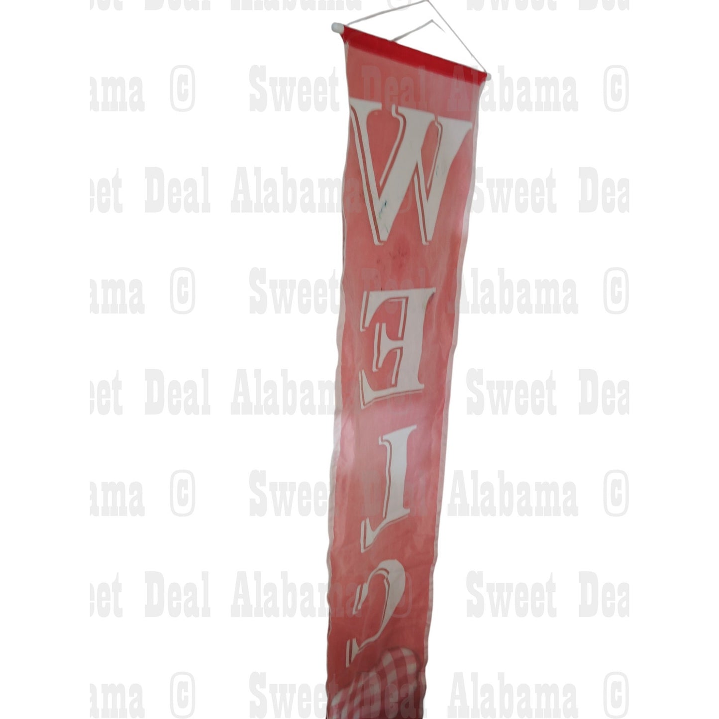 Vertical Welcome Banner – Red with Checkered Heart, Lighted Down The Sides