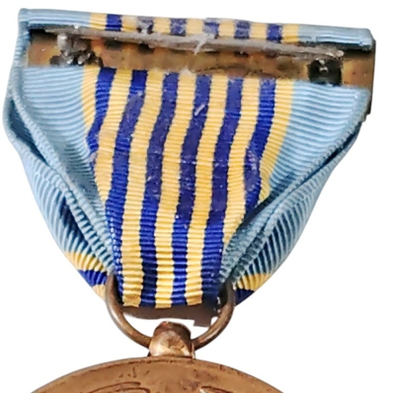 USAF Airman's Medal For Valor w/ Pinback, 1-3/8"D x 3-1/4"H Overall