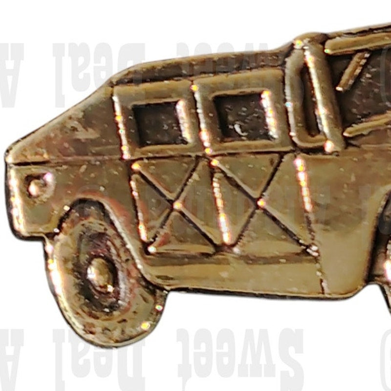 Humvee Hummer Vehicle, Collector's Hat, Lapel, Brooch Pin 1-1/8"W x1/2"H