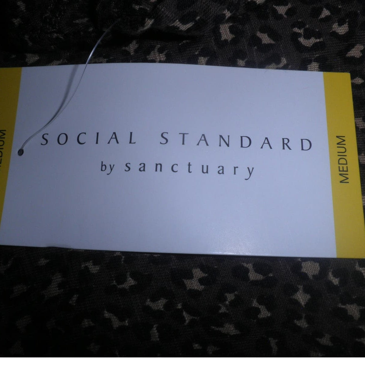 Womens MED S/S Gia Scoop T-Shirt Dress - Racing Leopard Taupe, Social Standard