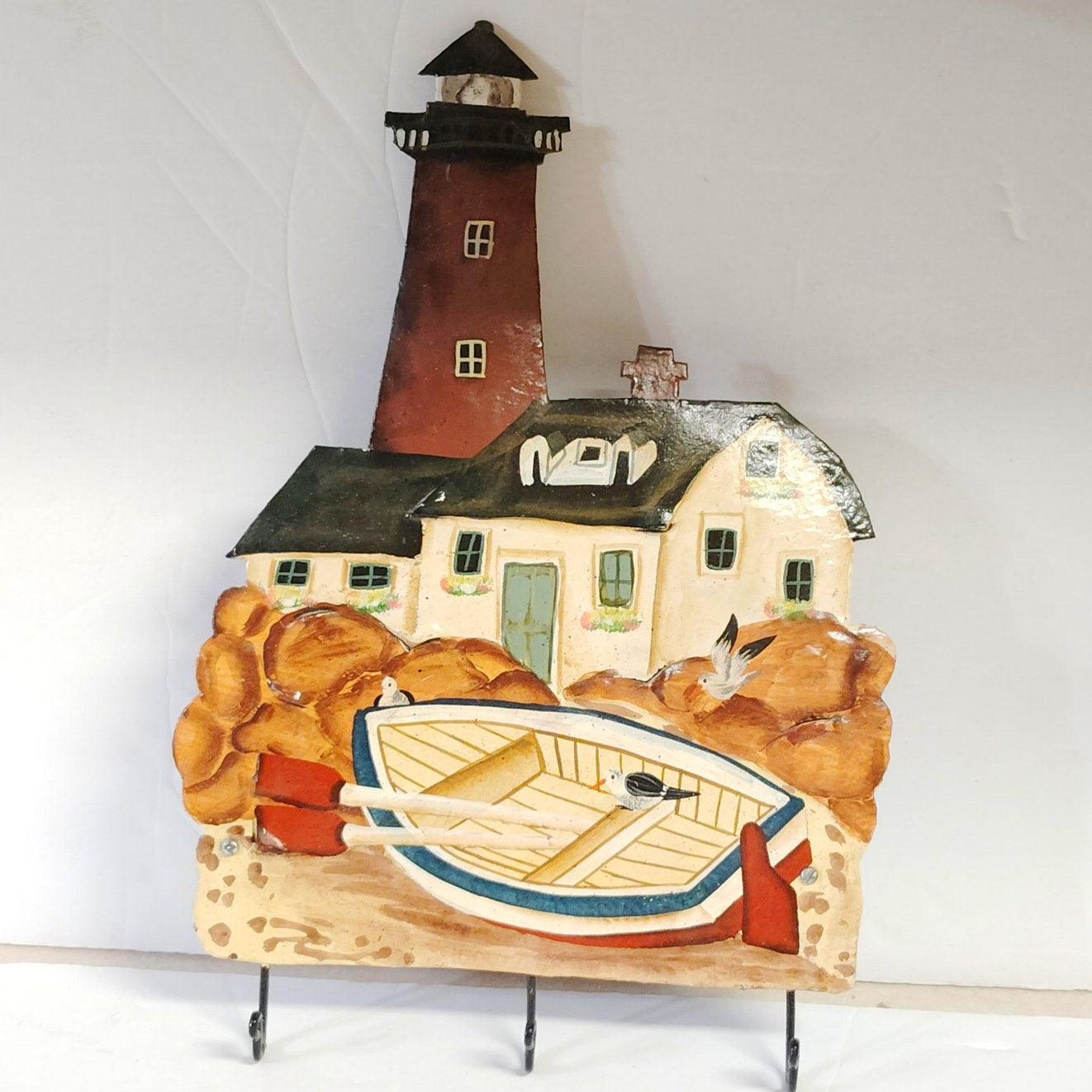 VTG Hammered Metal Lighthouse Wall Key Rack 3‑Hook Coastal Decor