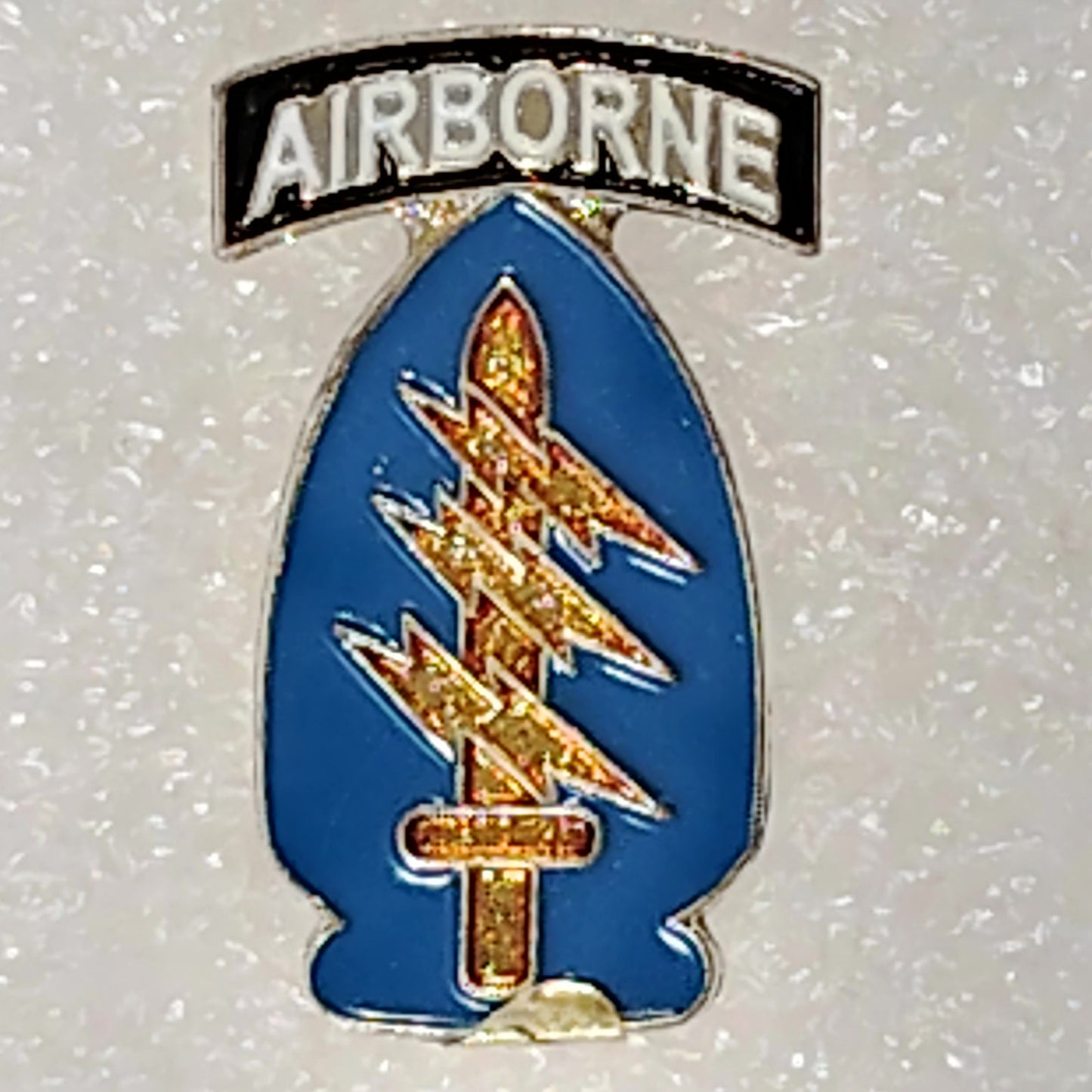 U.S. Army Special Forces Airborne Novelty Hat/Lapel/Brooch Pin, Enamel Metal