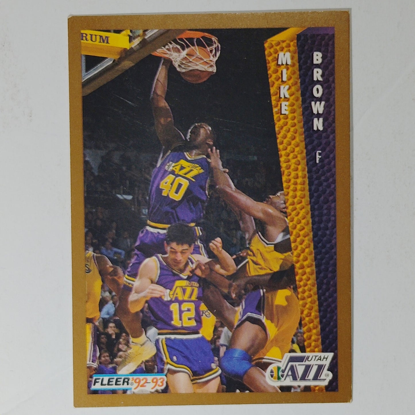 1992–93 Fleer Mike Brown #219 – Utah Jazz – Center – VG/EX