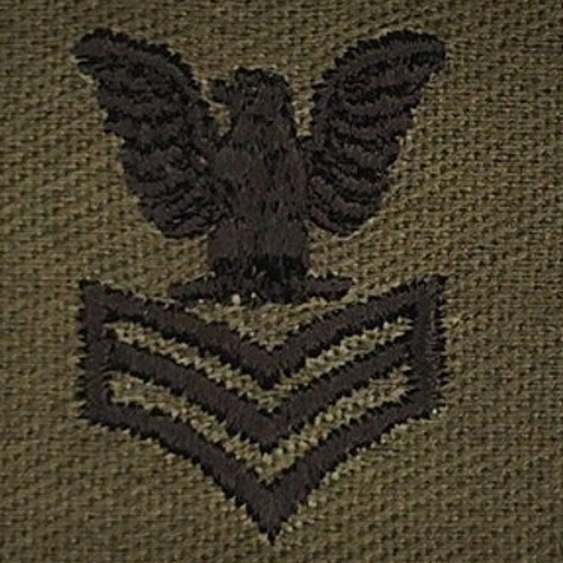 US Navy PO1 E‑6 Subdued OD Rating Device Patch 2‑3/8" × 1‑3/4" Sew‑On