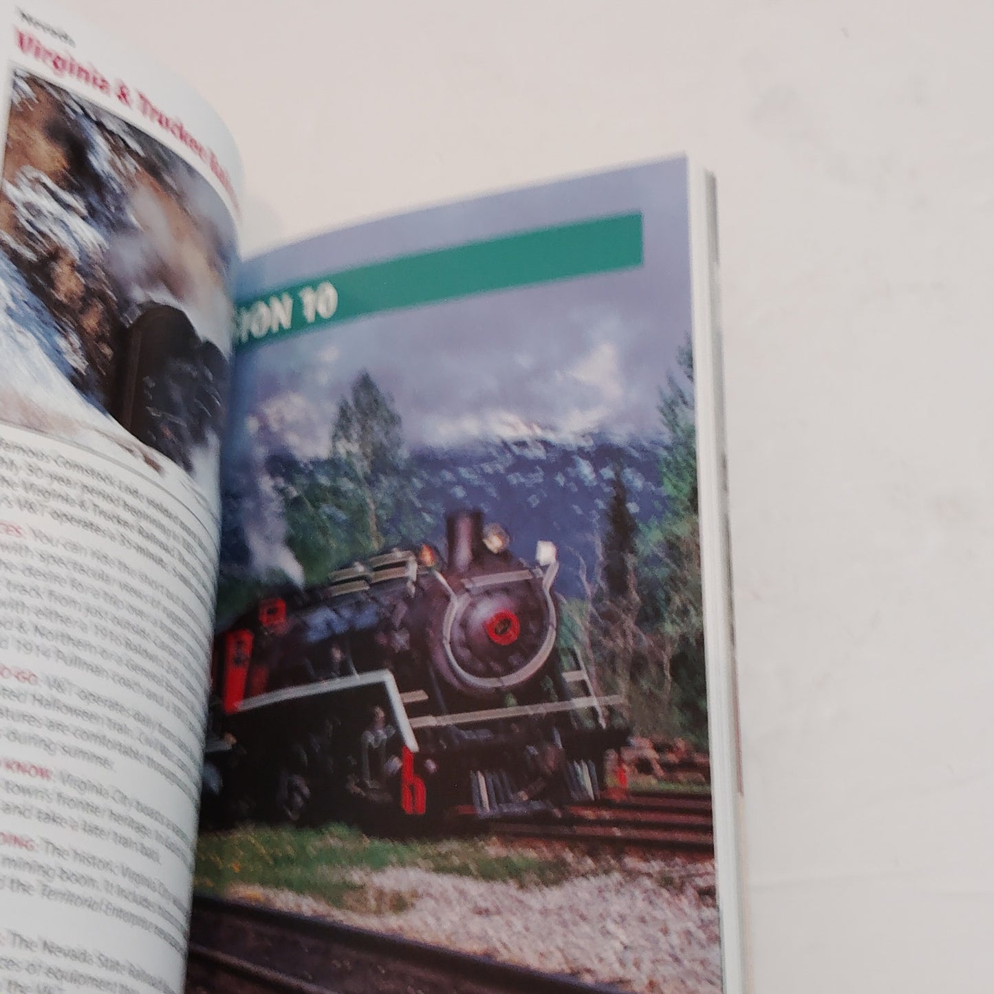Tourist Trains Guidebook 2017 6th Edition Paperback LN